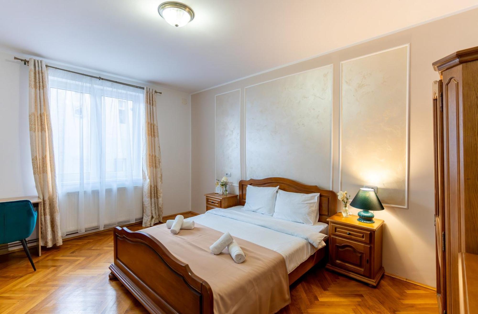 Crisan Residence - Vila Crisan ブラショフ エクステリア 写真