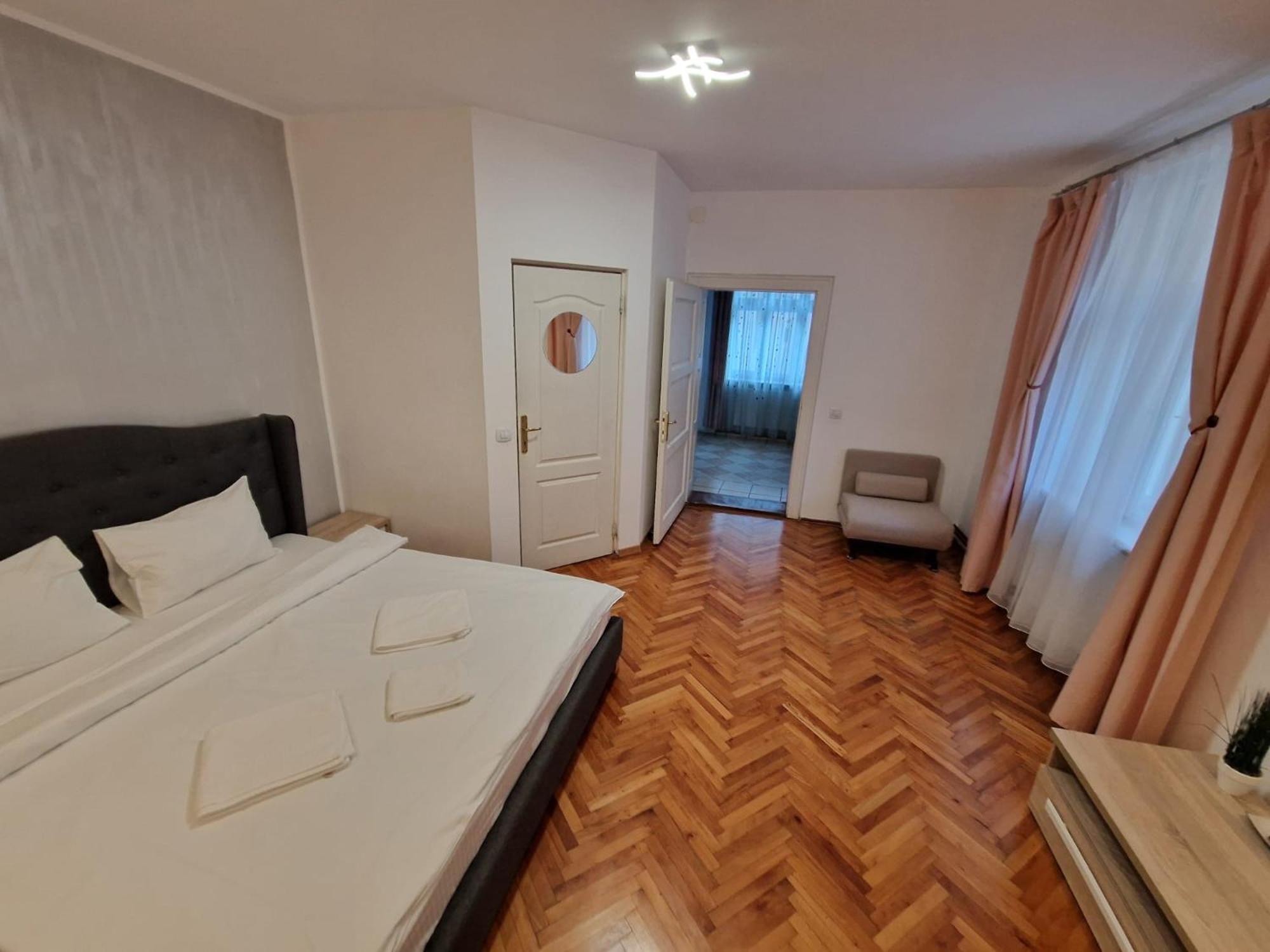 Crisan Residence - Vila Crisan ブラショフ エクステリア 写真